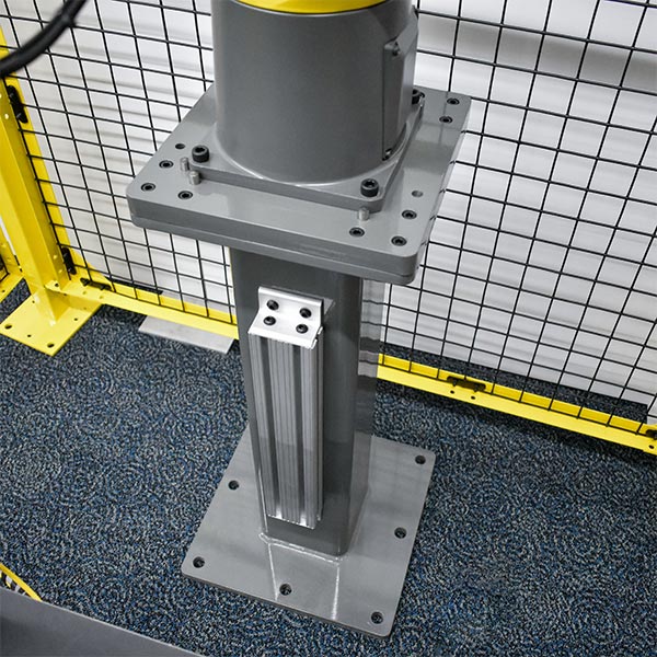 Swivellink robot pedestal